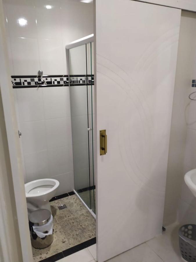 Guaruja Enseada - Apto 200M Da Praia - 02 Dorm. Wi-Fi + Ar + Estacionamento Buitenkant foto